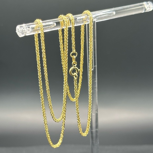 20” 2 mm.14K Gold Spiga Chain Necklace - Picture 13 of 17
